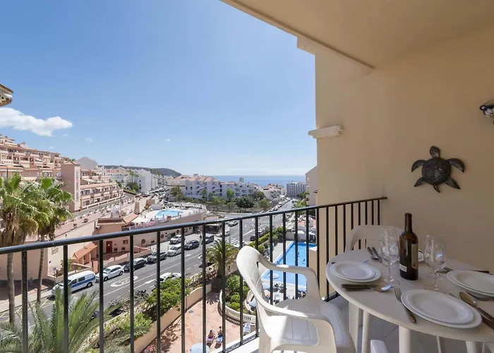 Apartment Castle Harbour 8 *